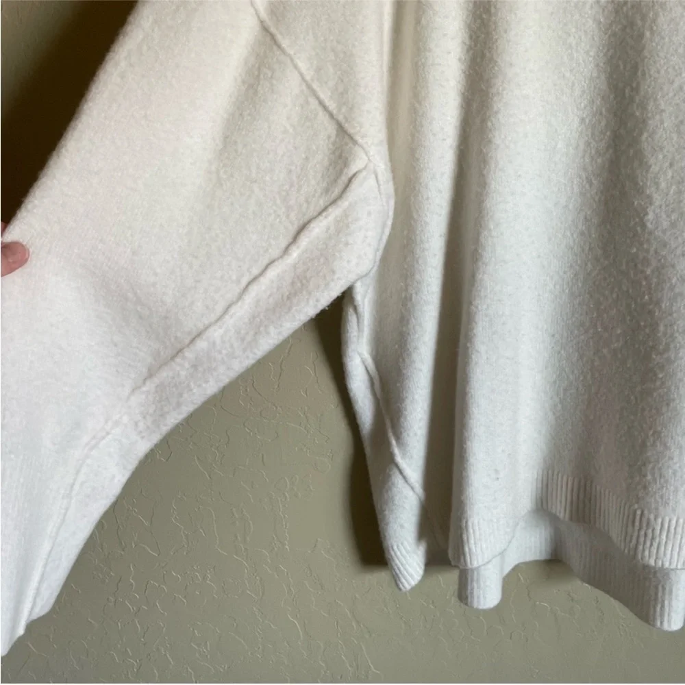 Free People Afterglow Oversized Sweater Medium - Picture 6 of 12